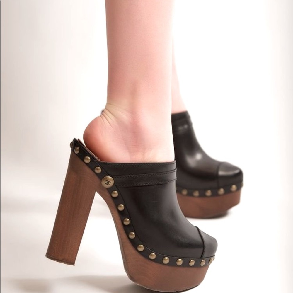 💯Authentic Chanel Black leather studded clogs
